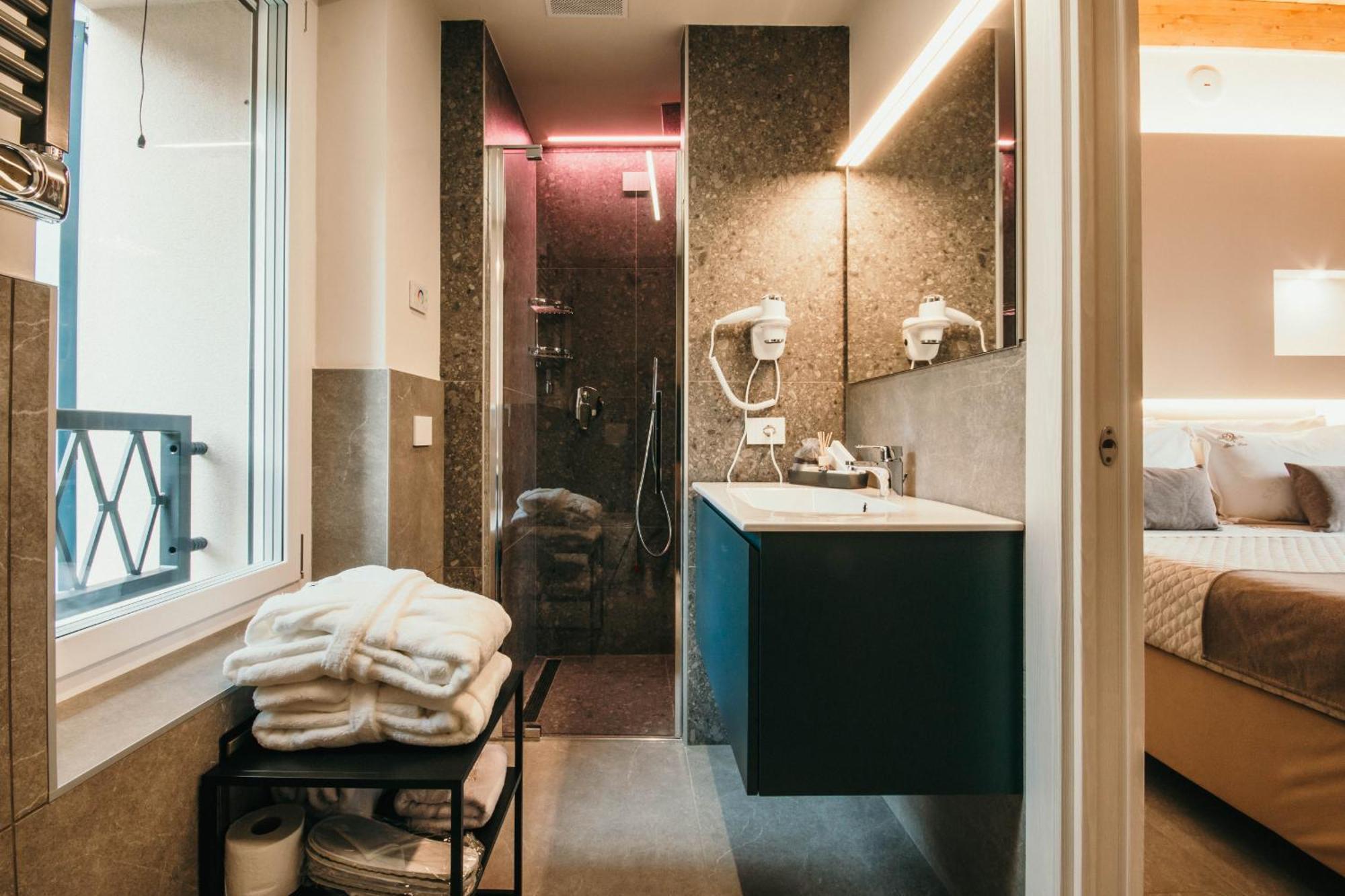 Gio Leo Guest House لسا المظهر الخارجي الصورة